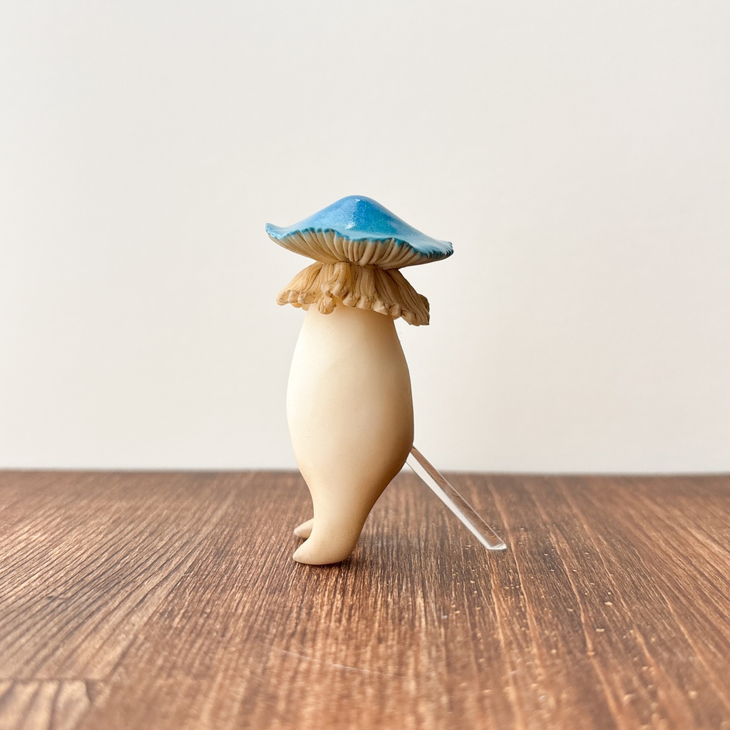 【リーゼの庭】立っちゃった木ノ小人|Nameko Blue