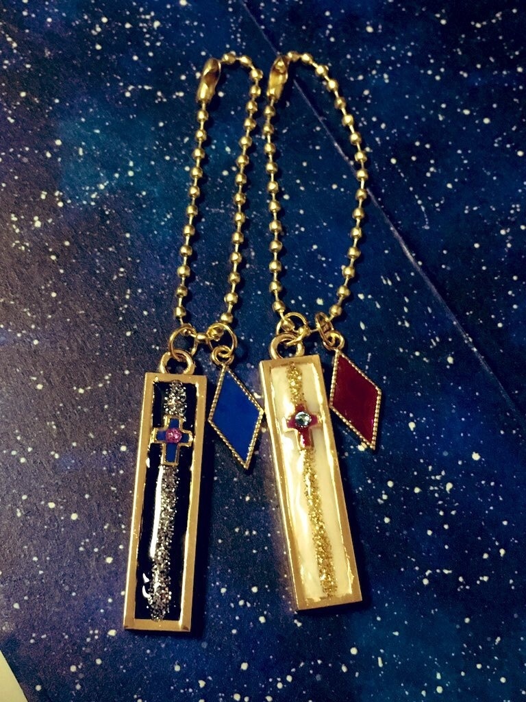 限定1個 白黒無常 神の眷属イメージレジンキーホルダー Prismicol Booth