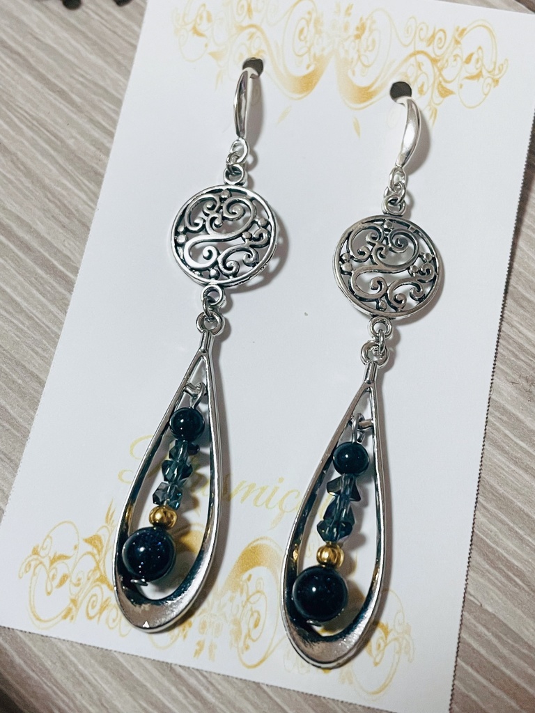 写真家 ジョゼフ アズラーイール イメージピアス・イヤリング