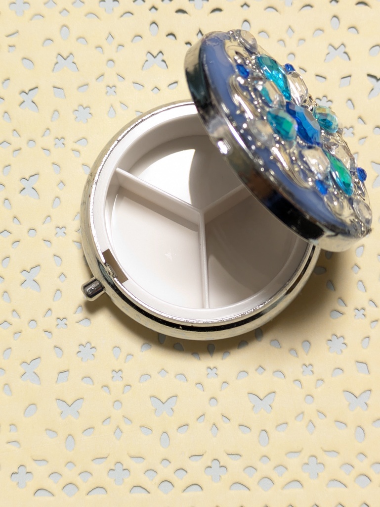 変身コンパクト風ピルケース(ブルードロップ)