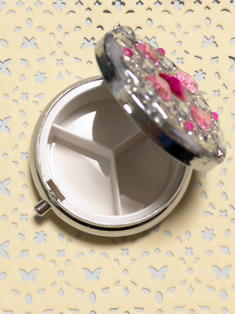 変身コンパクト風ピルケース(ピンクハート)