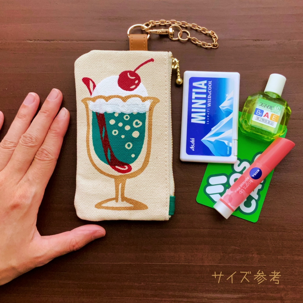 【送料無料】メロンクリームソーダ チャームつきミニミニポーチ