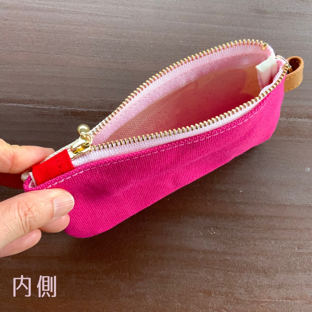 【送料無料】ストロベリークリームソーダ チャームつきミニミニポーチ