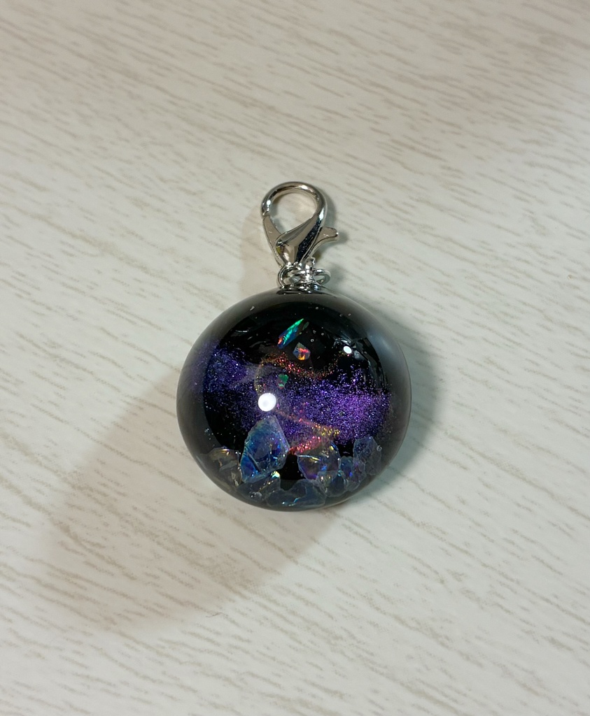 宙のチャームつき覇王十代・暗黒使徒ヨハンアクリルキーホルダー