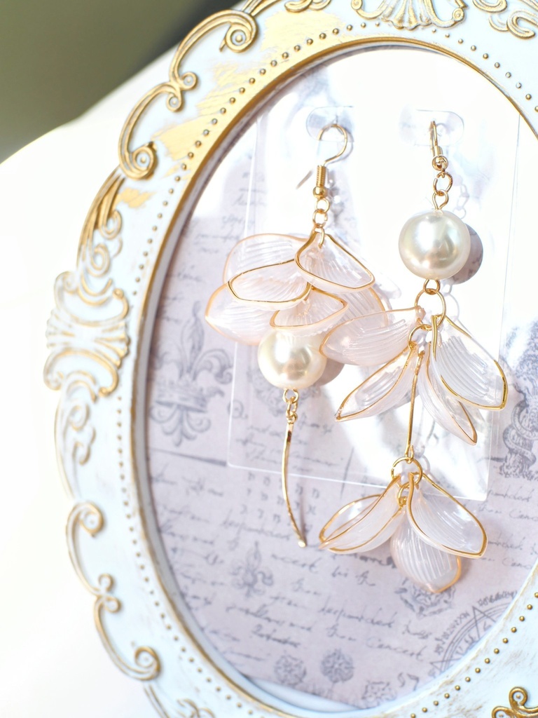 vltイメージ花びらイヤーアクセサリー