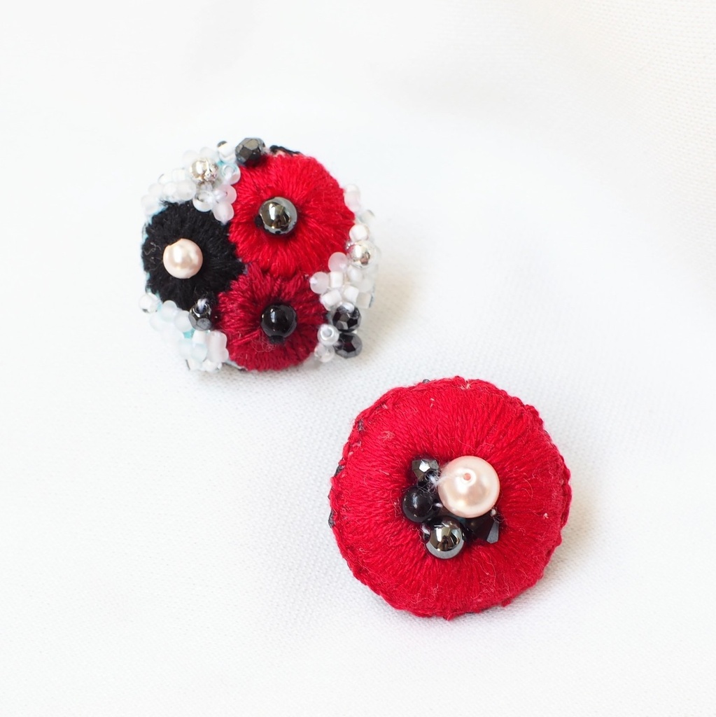 rm4刺繍イヤリング