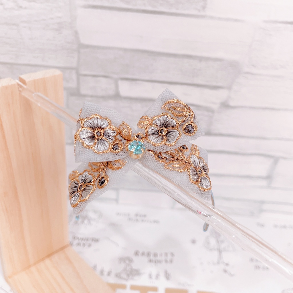 刺繍リボンカチューシャ