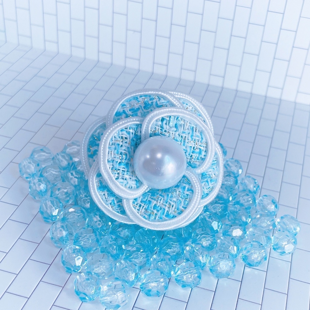 カメリアの親指隠しリング🌸
