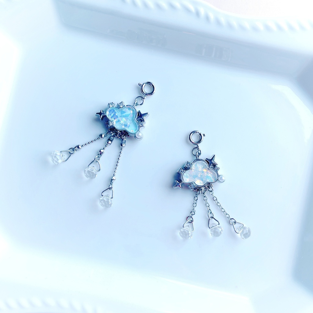 雨模様のピアス
