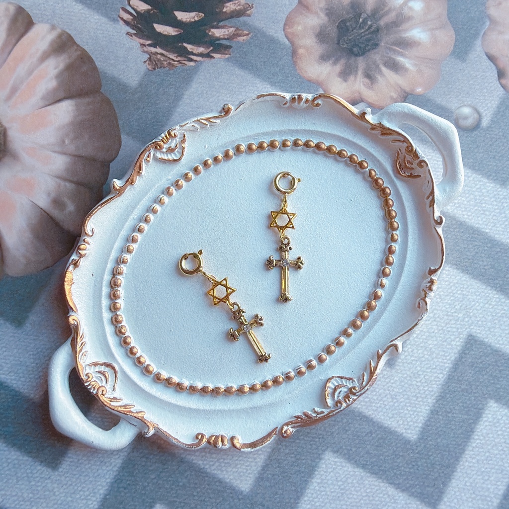 クロスのアクセサリー
