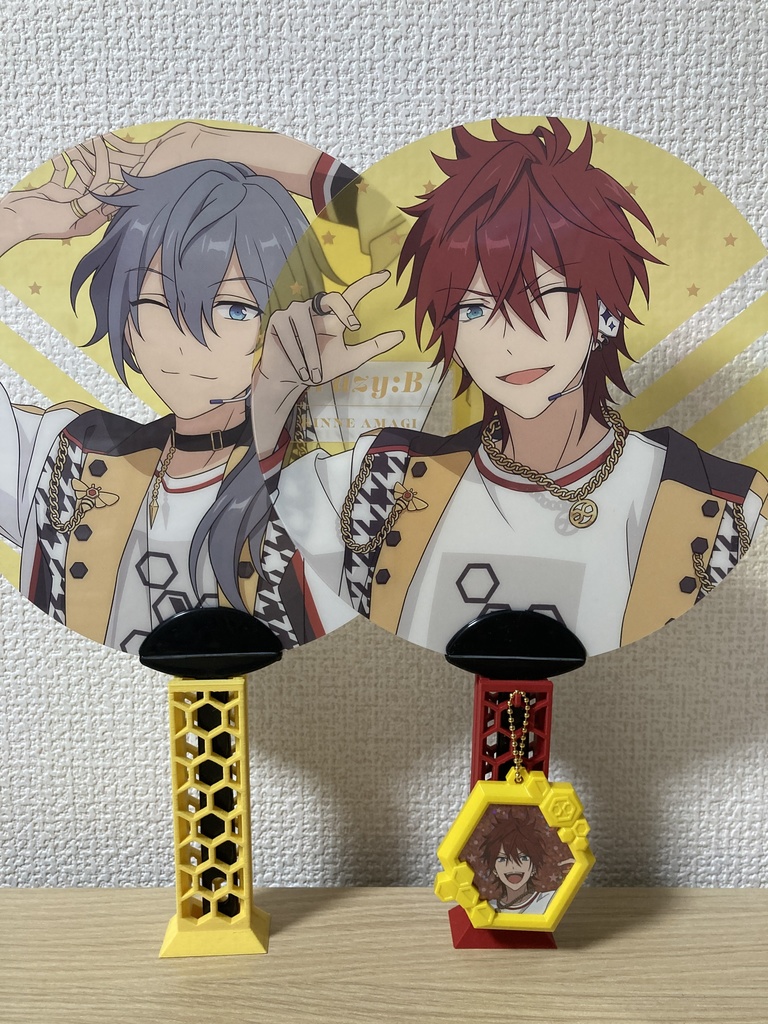 3Dプリンタで作ったミニ団扇立て