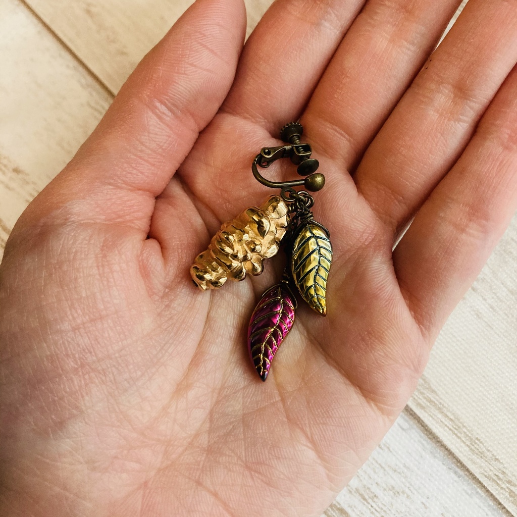 【オリジナル】黄金の実のピアス/イヤリング