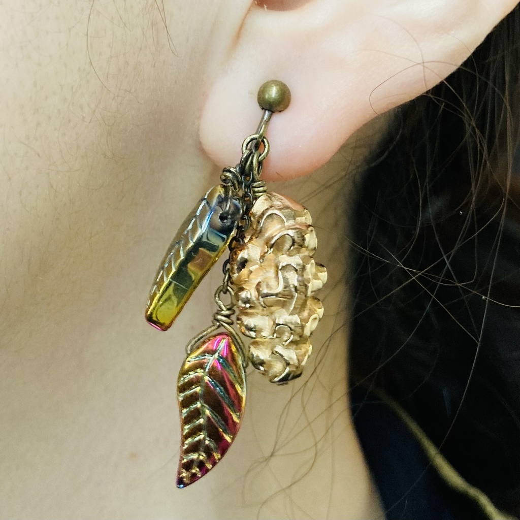 【オリジナル】黄金の実のピアス/イヤリング