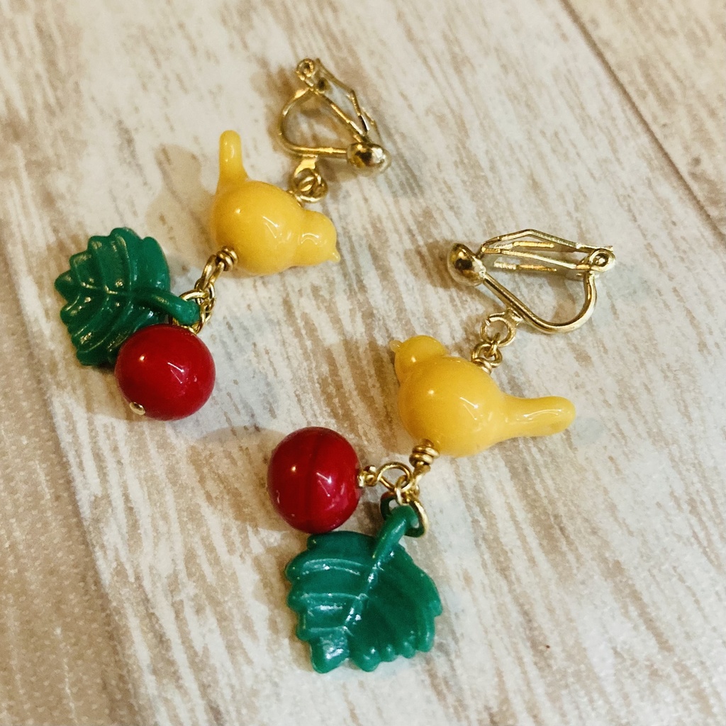 【オリジナル】黄色い小鳥のピアス/イヤリング