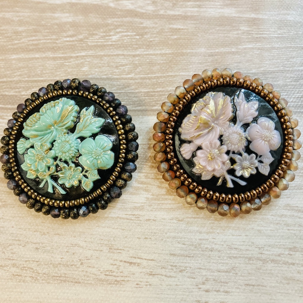 【オリジナル】ヴィンテージフラワーブローチ