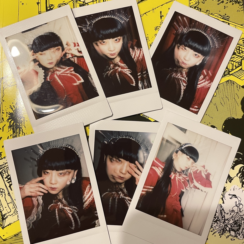 赤ずきんちちチェキ