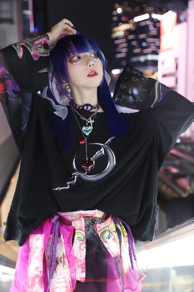 【4/5まで予約!郵送版】】vega.5th 写真集「Fearless or Not」【Fearless版】※ご自宅まで郵送にてお届けします