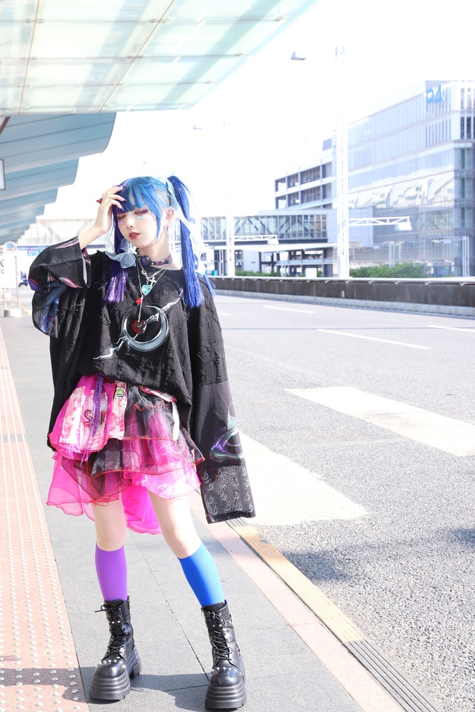 【vega.5th写真集 Fearless or Notと同時購入のみ注文可】ランダムチェキ3枚(全6種)【2セット購入でコンプリート確約 / 本編未収録写真】