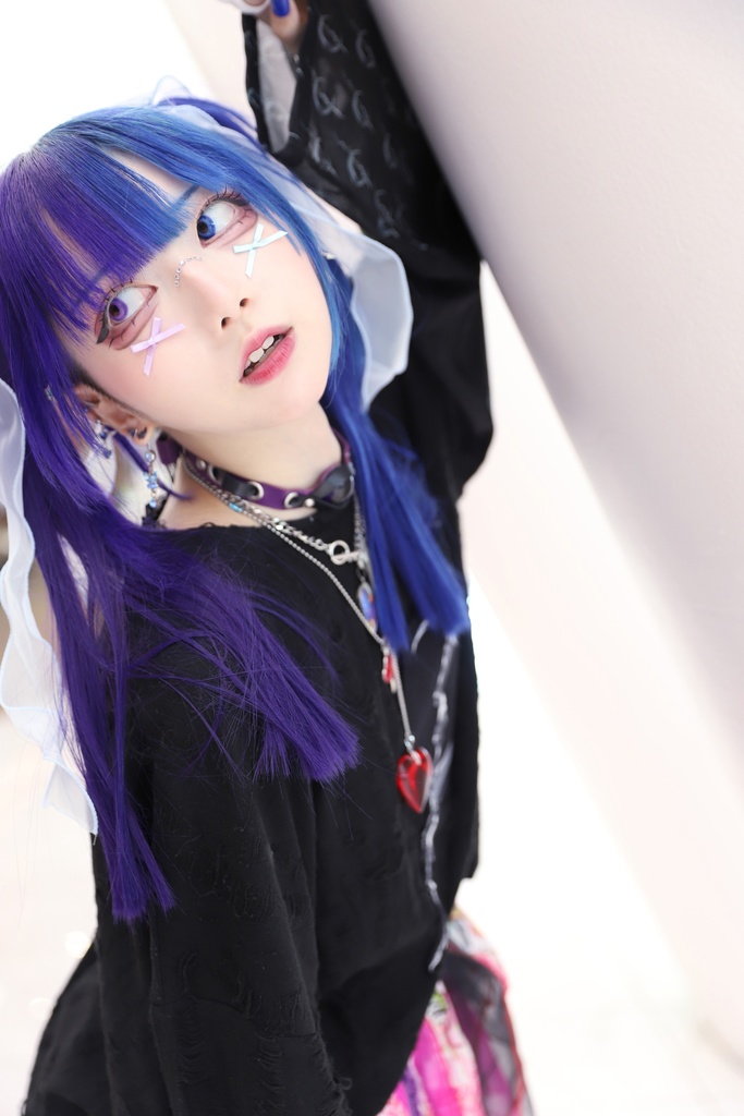 【vega.5th写真集 Fearless or Notと同時購入のみ注文可】ランダムチェキ3枚(全6種)【2セット購入でコンプリート確約 / 本編未収録写真】