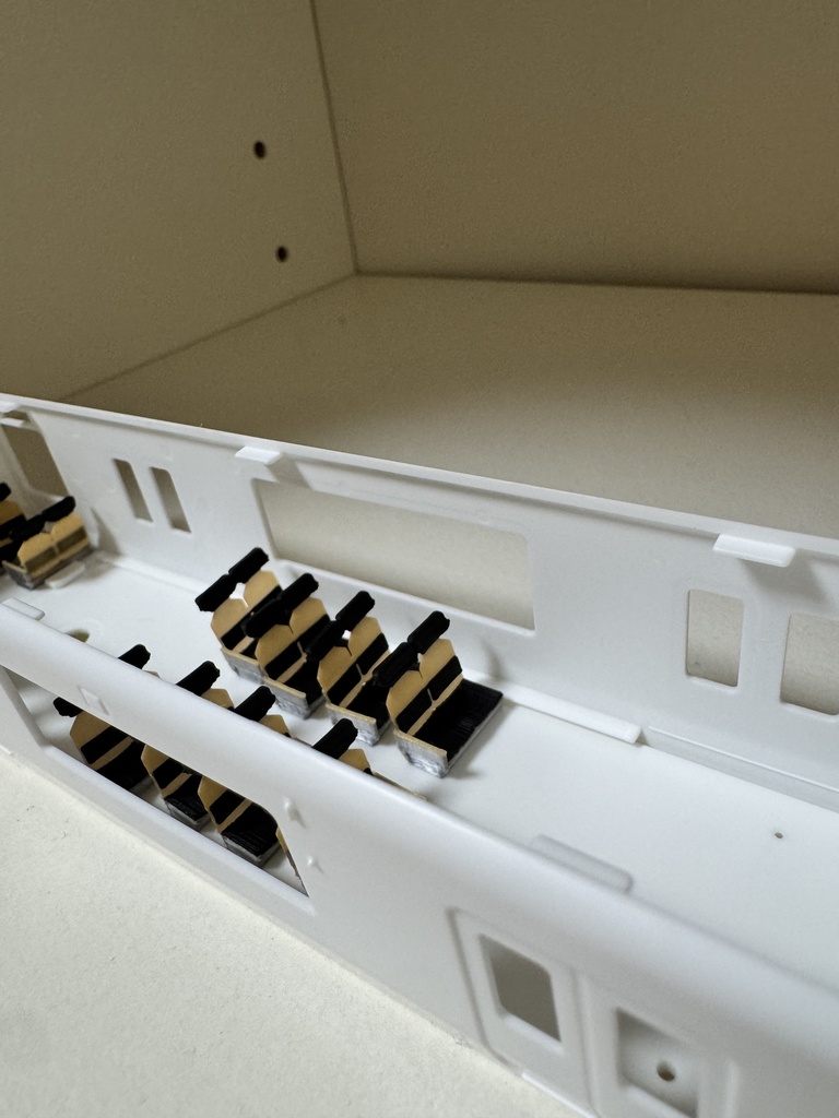 【1/80】817系 内装パーツセット 2両分