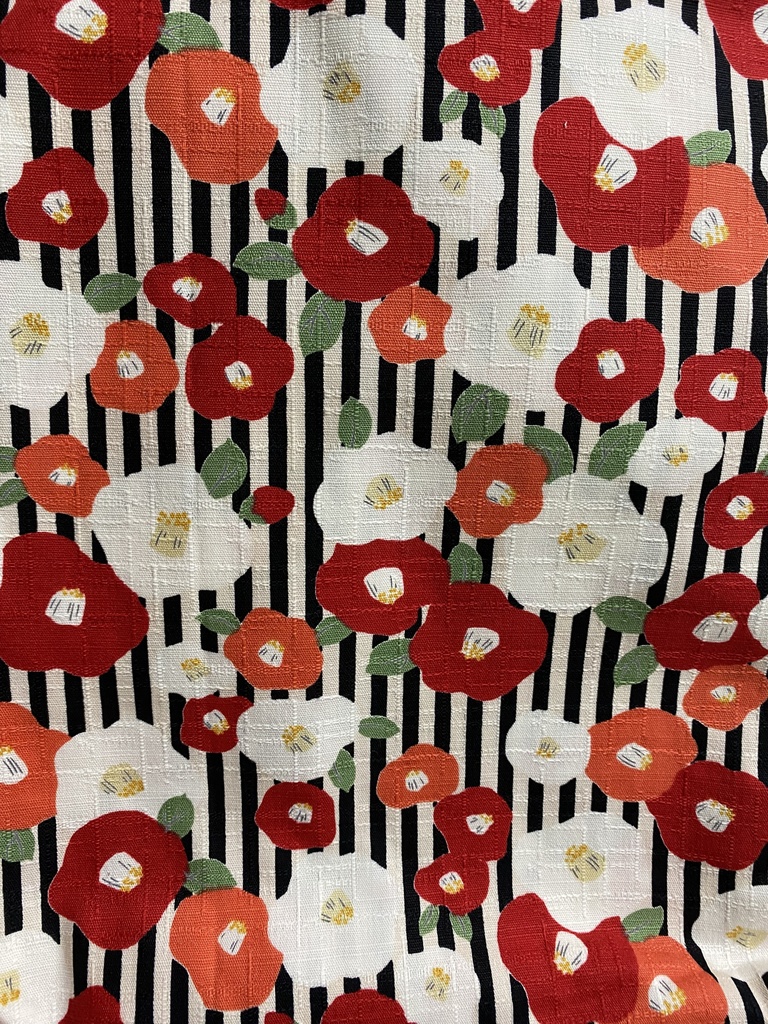 もちもちマスコットポーチ 黒×和柄