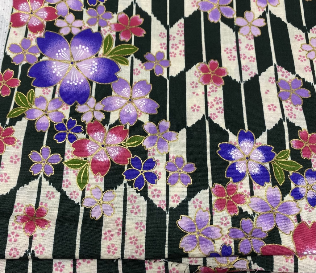 もちもちマスコットポーチ 黒×和柄