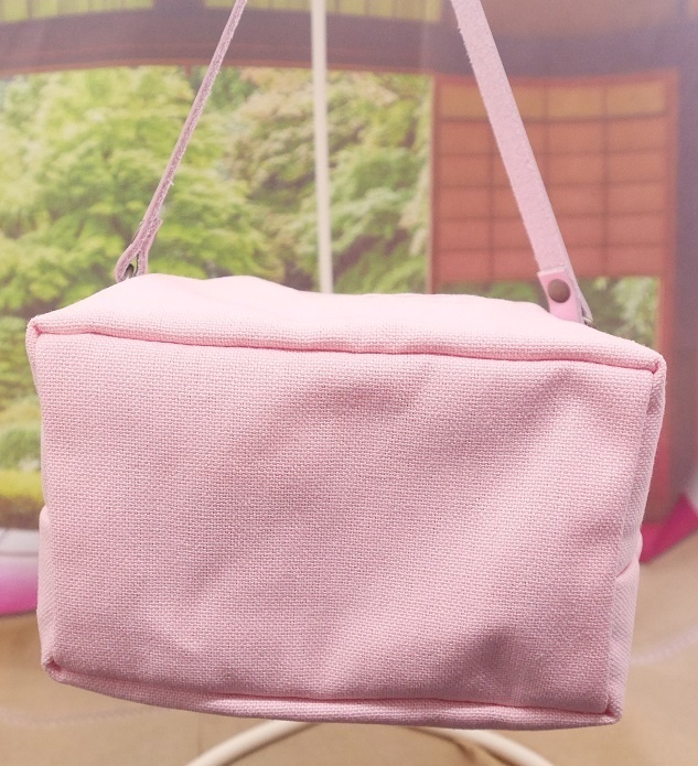 もちもちマスコットポーチ うすピンク×可愛い柄