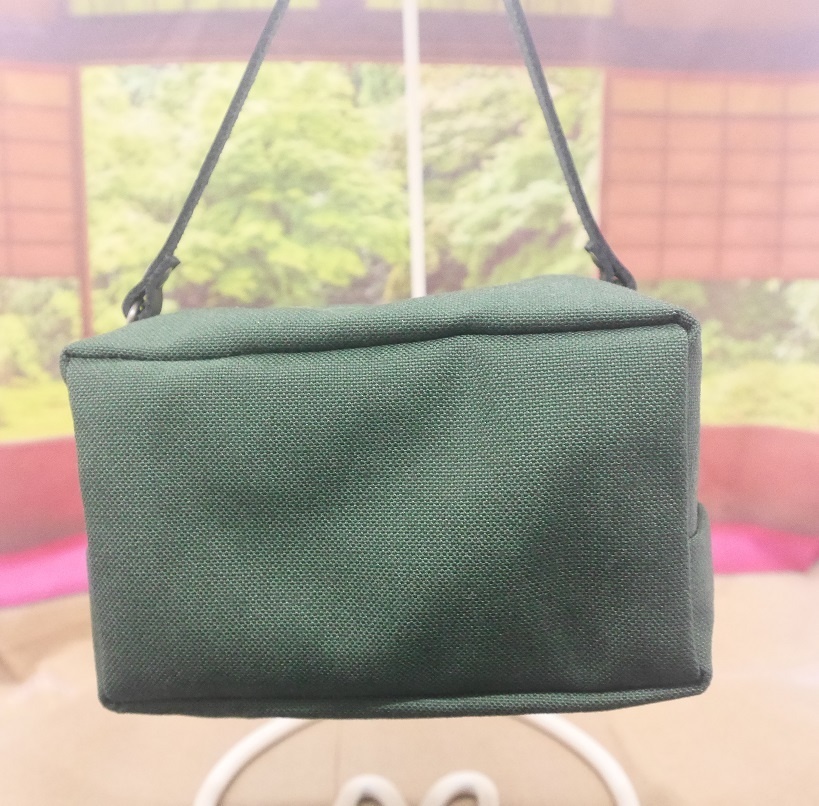 もちもちマスコットポーチ フォレストグリーン×和柄