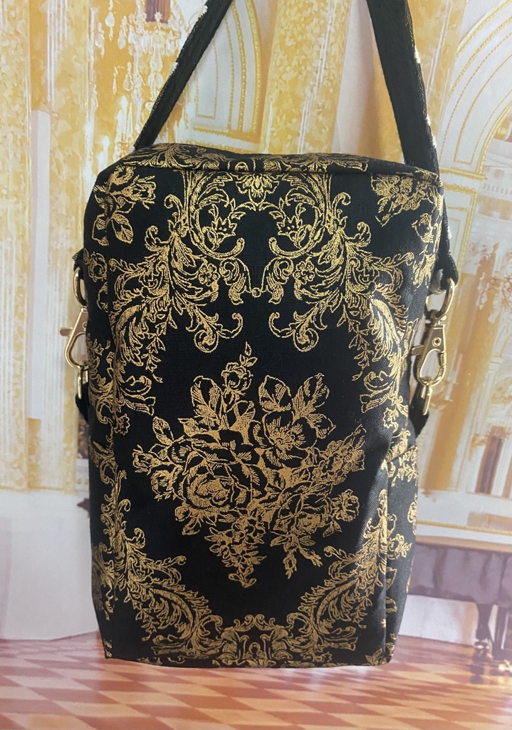 ぬいぐるみ用ポーチ 薔薇柄