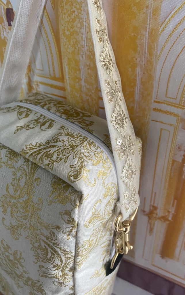 ぬいぐるみ用ポーチ 薔薇柄