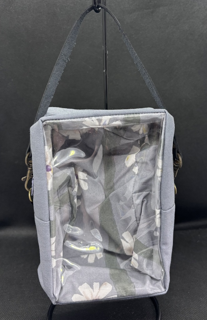 ぬいぐるみ用ポーチ　無地×花柄　Ｎ