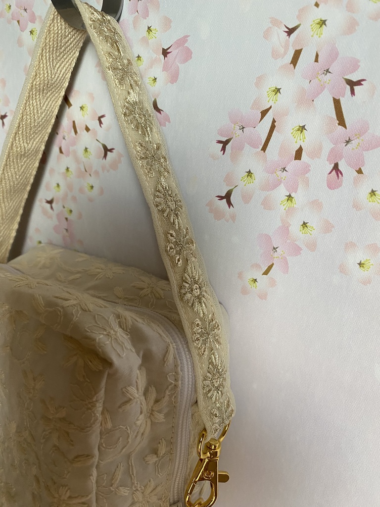 ぬいぐるみ用ポーチ レース×無地 刺繡リボン