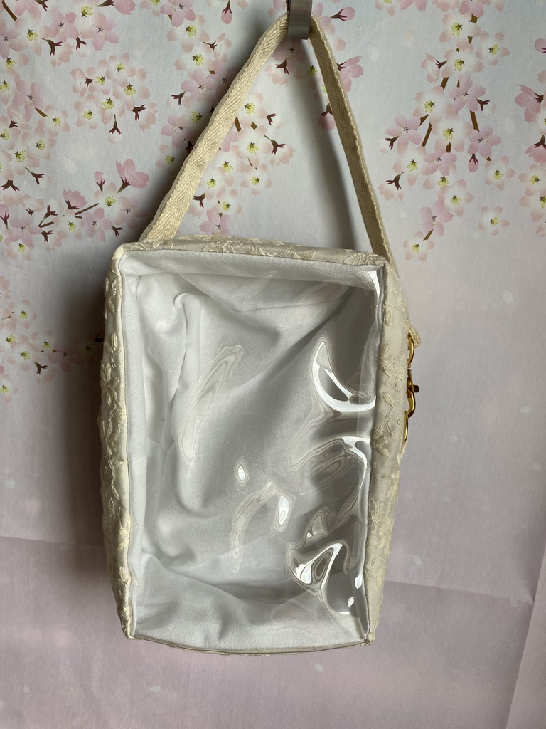 ぬいぐるみ用ポーチ レース×無地 刺繡リボン