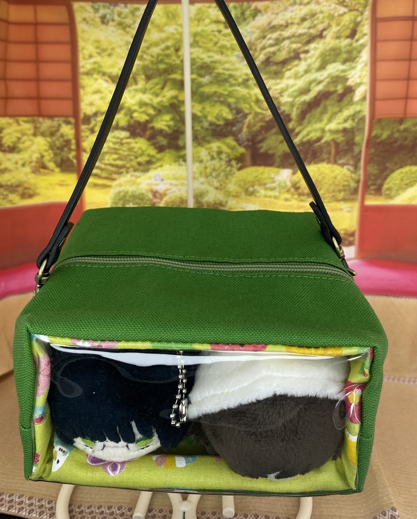もちもちマスコット２体用ポーチ　グリーン×和柄