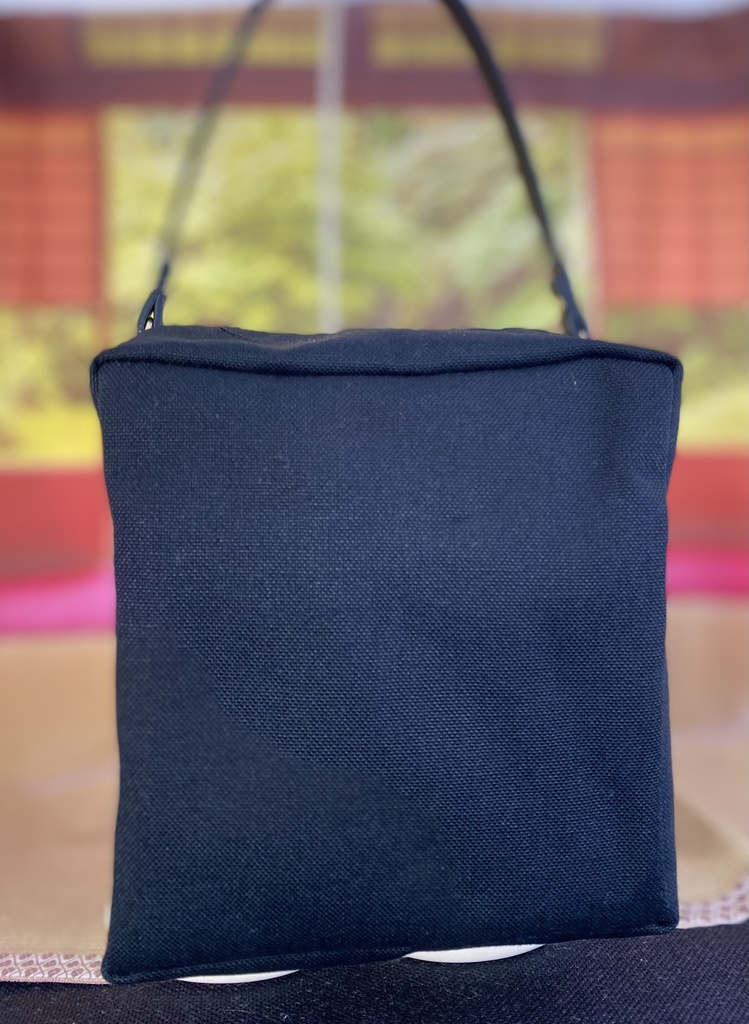 もちもちマスコット4体用ポーチ 無地×ふくらすずめ柄