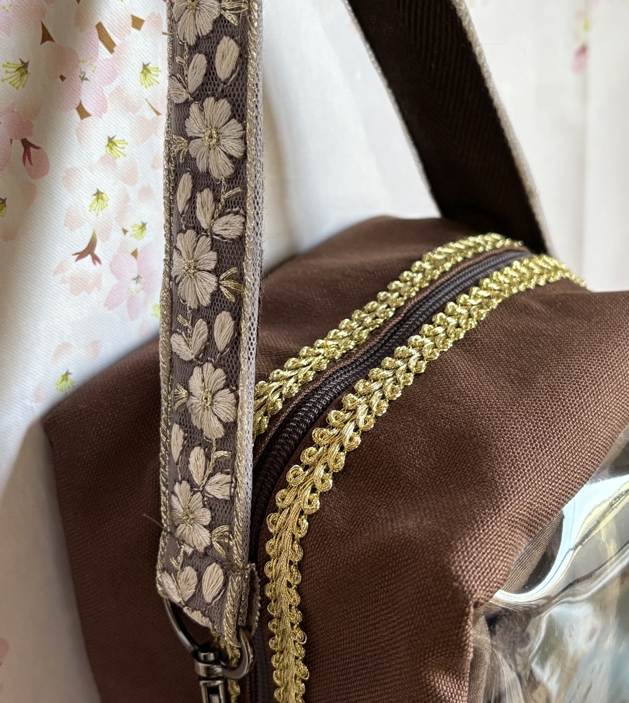 ぬいぐるみ用ポーチ 刺繍リボン 帽子なし