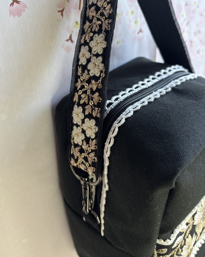 ぬいぐるみ用ポーチ 刺繍リボン 帽子なし