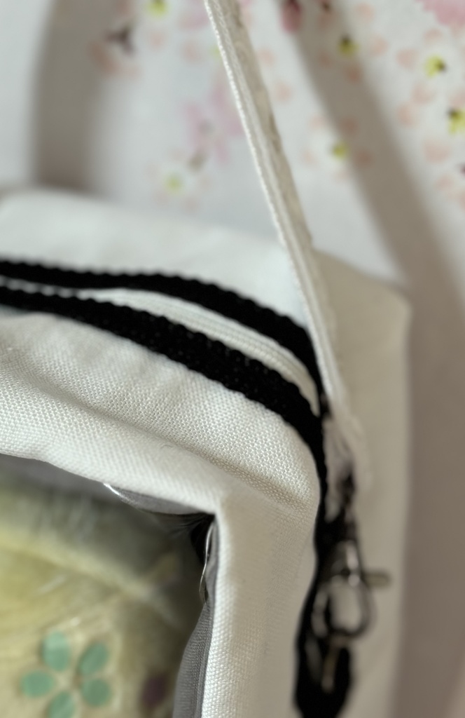 ぬいぐるみ用ポーチ 刺繍リボン 帽子なし