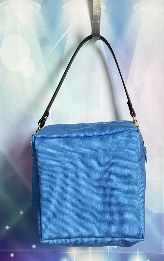 もちもちマスコット4体用ポーチ 無地×チェック柄