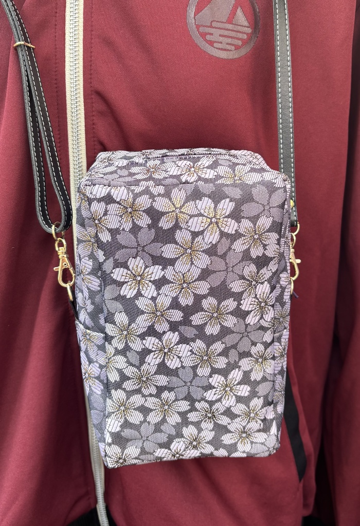 ぬいぐるみ用ショルダーバッグ 小桜 金襴