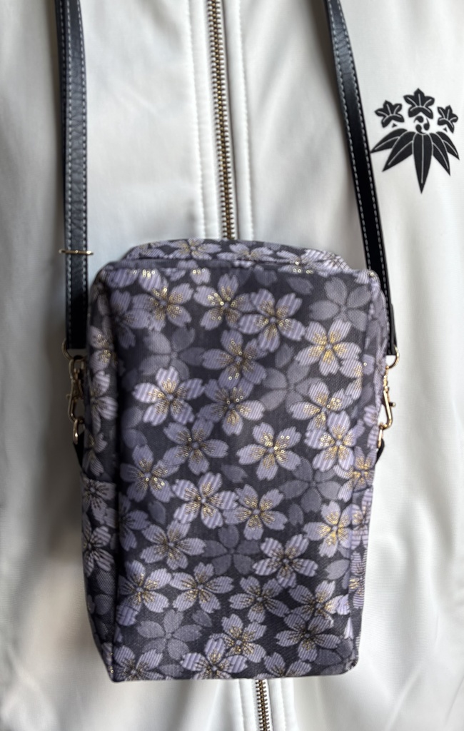 ぬいぐるみ用ショルダーバッグ 小桜 金襴 N