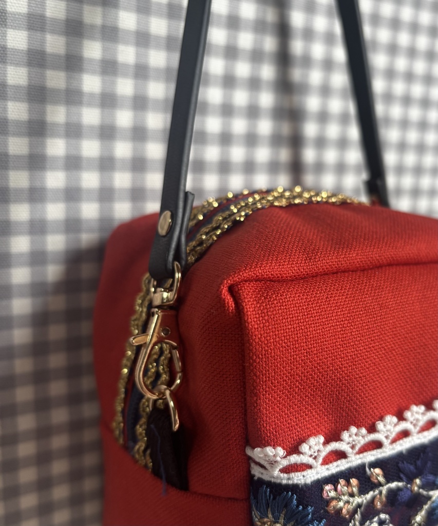 ぬいぐるみ用ポーチ 刺繍リボン ちびぐるみ