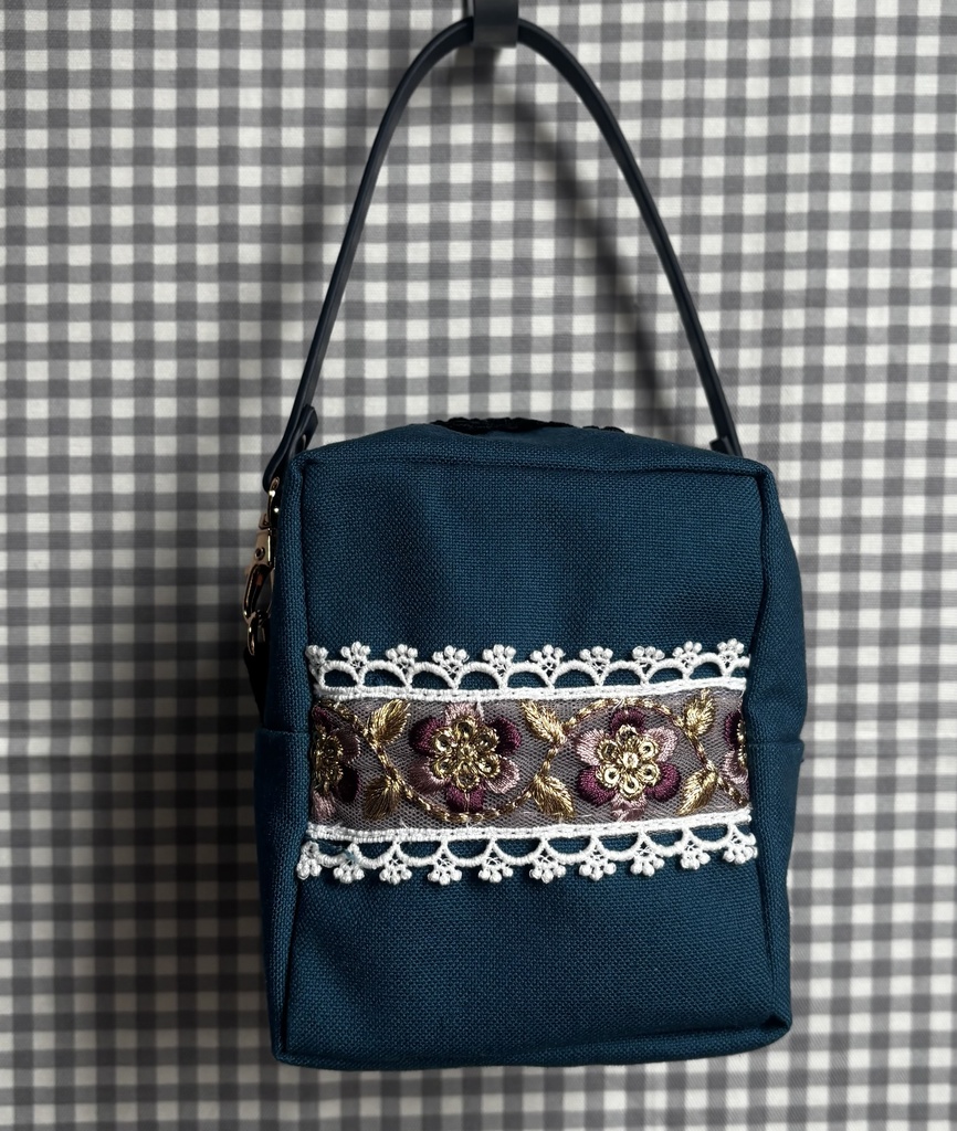 ぬいぐるみ用ポーチ 刺繍リボン ちびぐるみ