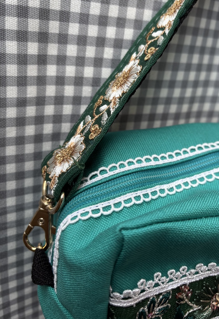 ぬいぐるみ用ポーチ 2体用 刺繍リボン