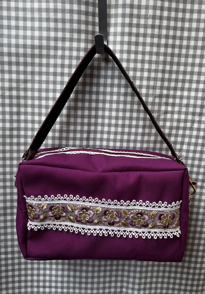 ぬいぐるみ用ポーチ 2体用 刺繍リボン