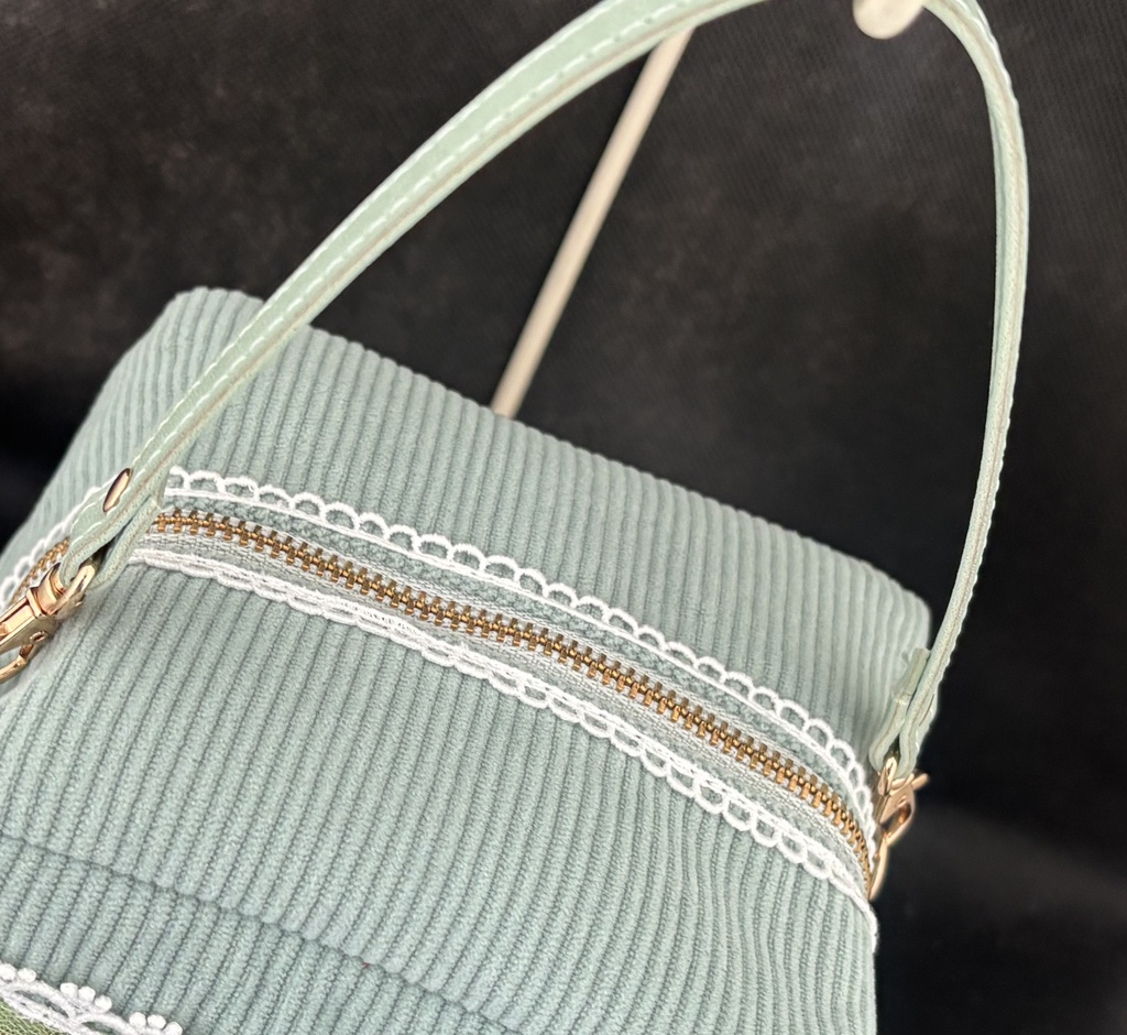 もちぬい2体用ポーチ くすみカラーコーデュロイ×刺繡リボン