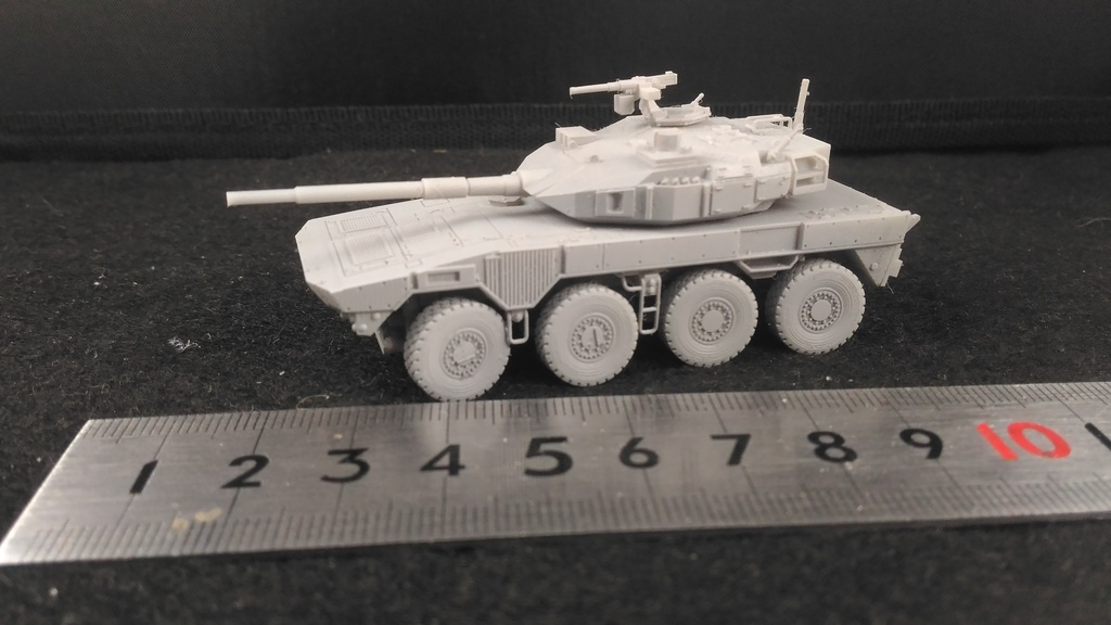 1/100　16式機動戦闘車　試作1号車
