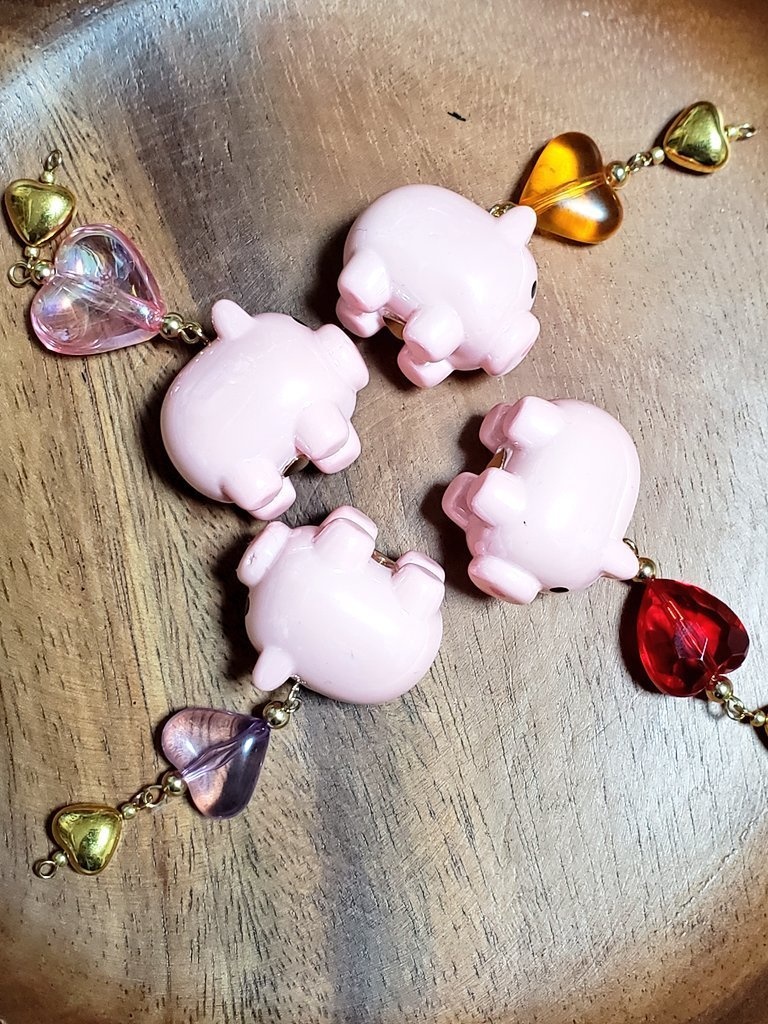 ハズビン キャライメージイヤリング