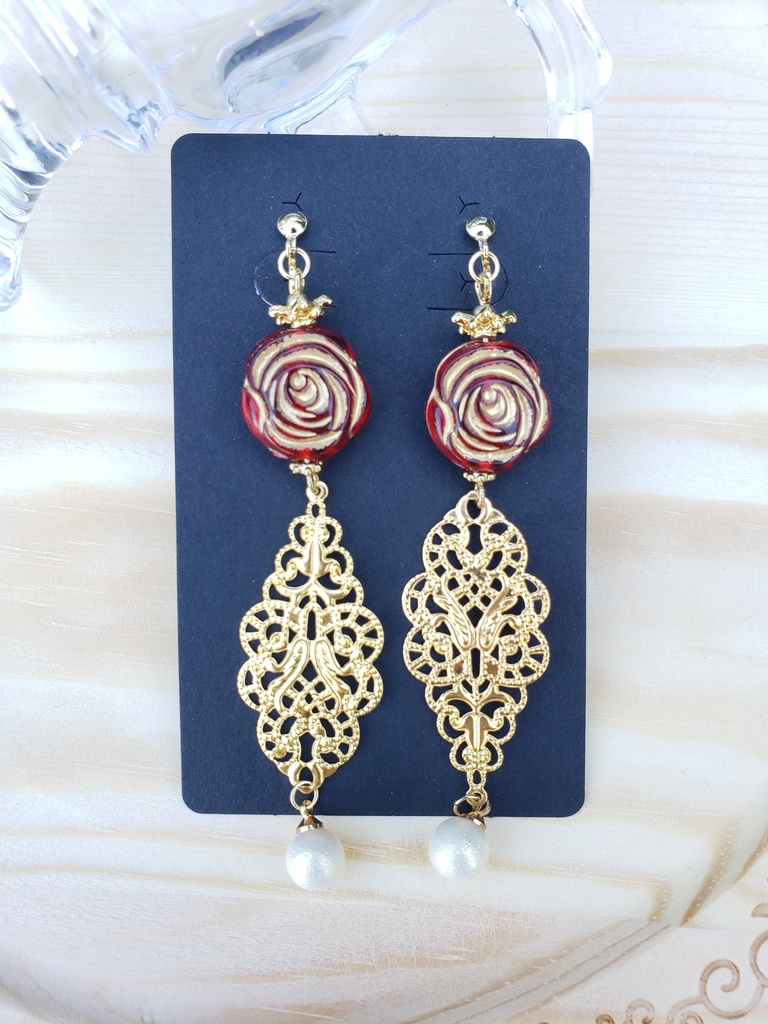 ハズビンキャライメージイヤリング