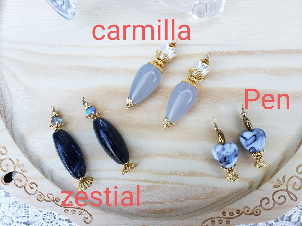 キャライメージ香水瓶風ピアス